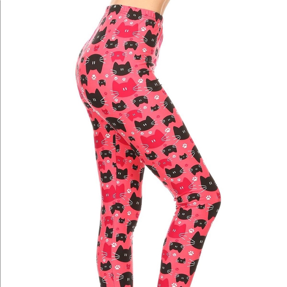 One size 2-12 leggings NWT🐾💕